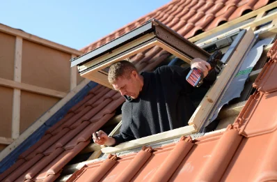 Pose de fenêtres de toit Velux à Épieds